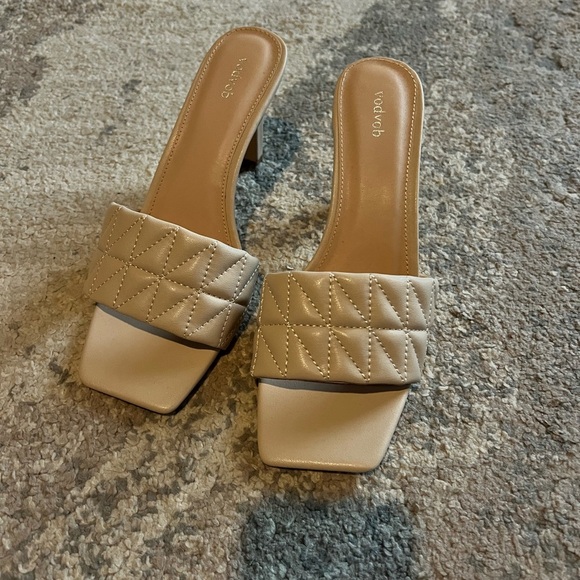 Beige Quilted Heels - Picture 2 of 10